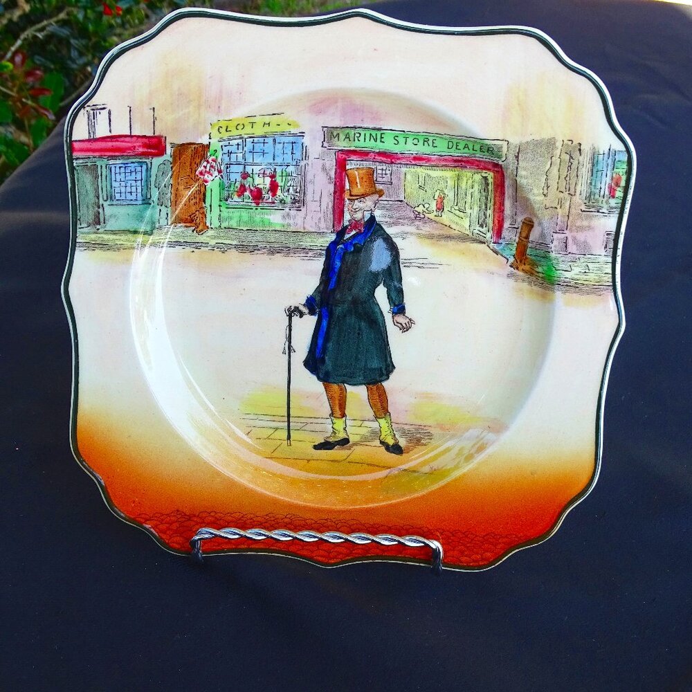 Royal Doulton Dickens Ware Mr Micawber #06327 Sz 8"